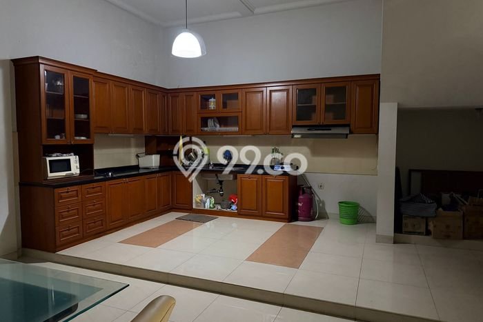 Rumah Murah LT 180m2 di Citra Grand Lingkungan Asri Rumah Murah LT 180m2 di Citra Grand Lingkungan Asri