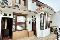 For Sale Hunian Rumah Terawat 4 Kamar di Sunter, Jakarta Utara For Sale Hunian Rumah Terawat 4 Kamar di Sunter, Jakarta Utara