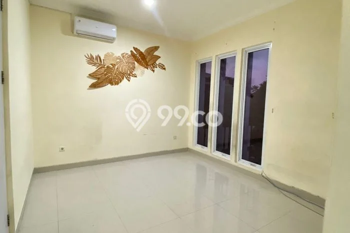 Dijual Rumah Luas Elegan Dengan View Cantik di Grand Wisata, Bekasi Dijual Rumah Luas Elegan Dengan View Cantik di Grand Wisata, Bekasi