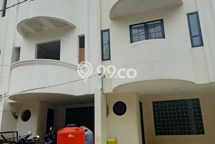 Dijual Hunian Rumah Nyaman 4 Kamar di Pondok Kelapa, Jakarta Timur Dijual Hunian Rumah Nyaman 4 Kamar di Pondok Kelapa, Jakarta Timur