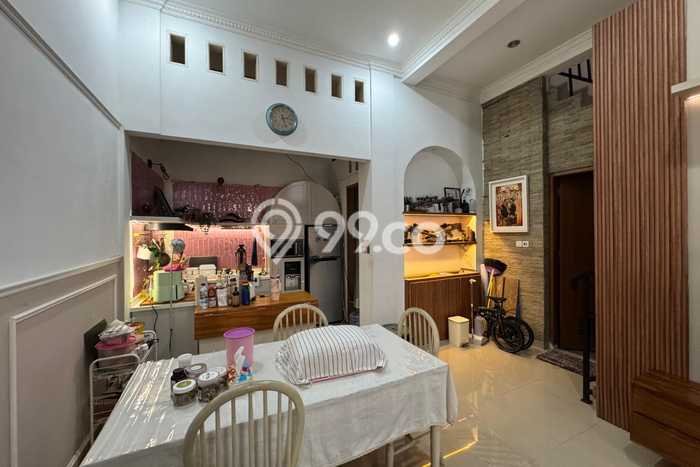 Dijual Hunian Rumah Terawat 3 KT di Condet, Jakarta Timur Dijual Hunian Rumah Terawat 3 KT di Condet, Jakarta Timur