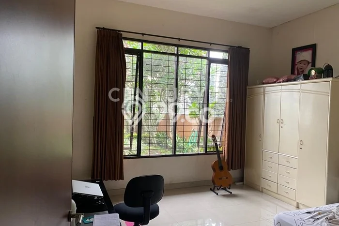 Rumah Nyaman di Cipaku, Bandung, Luas 510m² LB 310m² Rumah Nyaman di Cipaku, Bandung, Luas 510m² LB 310m²