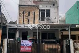 Jual Rumah Luas Megah Dengan View Eksklusif di Pondok Indah, Jakarta Selatan Jual Rumah Luas Megah Dengan View Eksklusif di Pondok Indah, Jakarta Selatan