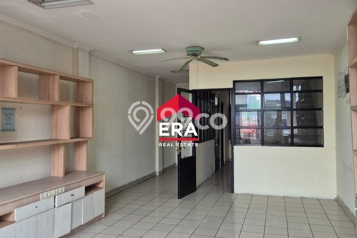 Ruko Dijual di Prime Area Jakarta Selatan Luas 167m2 Ruko Dijual di Prime Area Jakarta Selatan Luas 167m2
