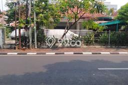 Siap Huni Rumah Mewah 3 Kamar di Menteng Dekat ke Mana Pun Siap Huni Rumah Mewah 3 Kamar di Menteng Dekat ke Mana Pun