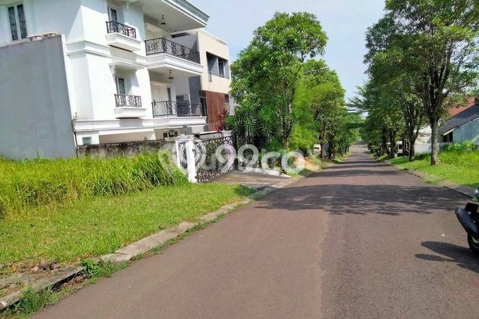 Tanah untuk Dijual Lokasi Bukit Sentul, Bogor Luas 742m2 - Tanah untuk Dijual Lokasi Bukit Sentul, Bogor Luas 742m2 -