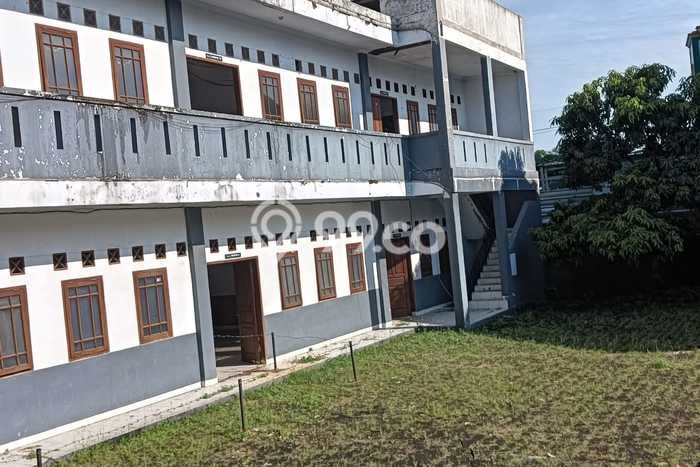 Untuk Dijual Komersial di Cilodong Depok LT 2000m2 / LB 800m2 Untuk Dijual Komersial di Cilodong Depok LT 2000m2 / LB 800m2