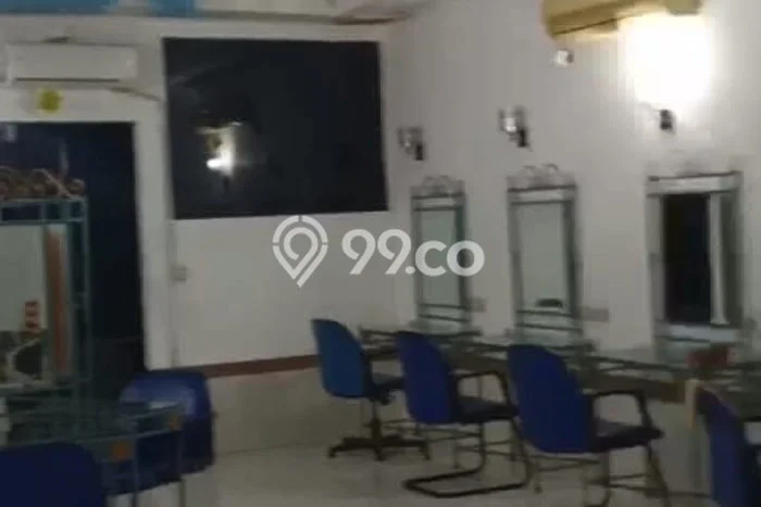 Ruko Dijual di Jakarta Timur LT 301m2 & LB 533m2 Lokasi Terbaik! Ruko Dijual di Jakarta Timur LT 301m2 & LB 533m2 Lokasi Terbaik!