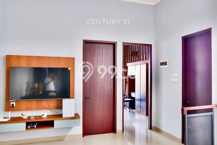 Hunian Mewah LB 200m2 Siap Huni Desain Elegan di Pondok Indah, Jakarta Selatan Hunian Mewah LB 200m2 Siap Huni Desain Elegan di Pondok Indah, Jakarta Selatan