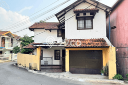 Rumah Modern 7 KT di Padasuka Bandung Full Furnished Rumah Modern 7 KT di Padasuka Bandung Full Furnished
