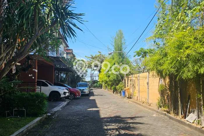 Disewakan! Rumah 4 Kamar Tidur &
4 Kamar Mandi di Renon, Denpasar Disewakan! Rumah 4 Kamar Tidur &
4 Kamar Mandi di Renon, Denpasar
