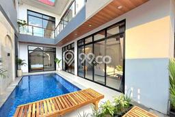 DIJUAL! Vila Kawasan , Luas 140m2m², Lokasi Premium DIJUAL! Vila Kawasan , Luas 140m2m², Lokasi Premium