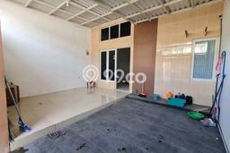 Jual Rumah Strategis Bagus Punya 2 KT di Sambikerep Surabaya SHM Jual Rumah Strategis Bagus Punya 2 KT di Sambikerep Surabaya SHM
