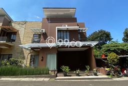 Rumah Disewakan Bandung LT 165m2 LB 250m2 Area Sarijadi Rumah Disewakan Bandung LT 165m2 LB 250m2 Area Sarijadi