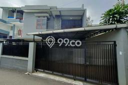 Disewakan! Rumah 4 Kamar Tidur &
4 Kamar Mandi di Dago, Bandung Disewakan! Rumah 4 Kamar Tidur &
4 Kamar Mandi di Dago, Bandung