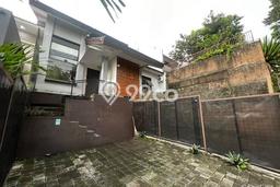 Disewakan Rumah Murah di Setra Sari Bandung dengan 3 Kamar Tidur Disewakan Rumah Murah di Setra Sari Bandung dengan 3 Kamar Tidur