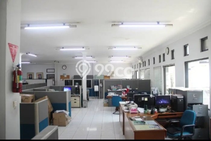 Lokasi Strategis! Dijual Gudang Bisnis di Astanaanyar, Bandung Kondisi Baik Lokasi Strategis! Dijual Gudang Bisnis di Astanaanyar, Bandung Kondisi Baik