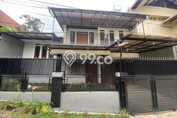 Rumah Sewa Bandung LT 181m2 LB 256m2 Area Setiabudi Rumah Sewa Bandung LT 181m2 LB 256m2 Area Setiabudi