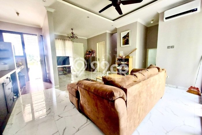 Rumah Modern 4 Kamar LT 128m2 di Kota Wisata Rumah Modern 4 Kamar LT 128m2 di Kota Wisata