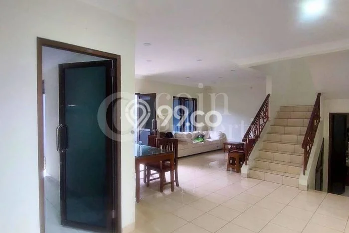 Ready to Use! Luxury House LT 162m2 Desain Modern di Kota Wisata Ready to Use! Luxury House LT 162m2 Desain Modern di Kota Wisata