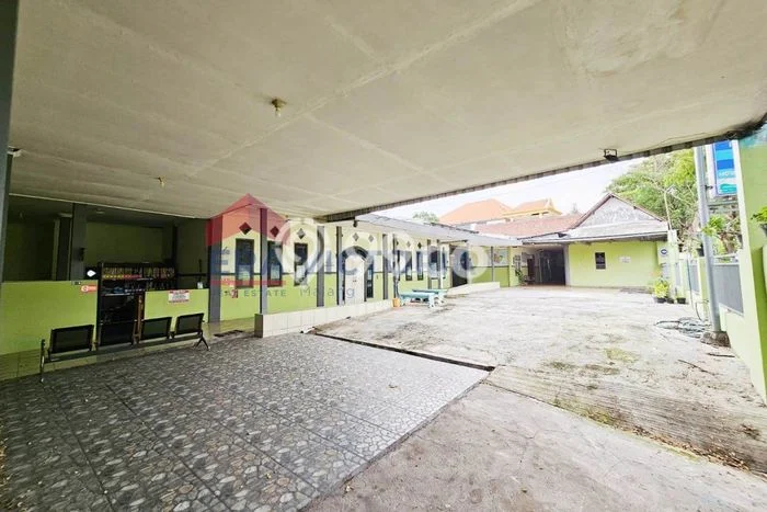 Rumah Mewah Siap Huni LT 1670m2 di Gempol, Pasuruan Rumah Mewah Siap Huni LT 1670m2 di Gempol, Pasuruan
