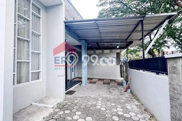 Sewa Rumah Murah di Permata Jingga Malang Punya 3 Kamar Tidur Sewa Rumah Murah di Permata Jingga Malang Punya 3 Kamar Tidur