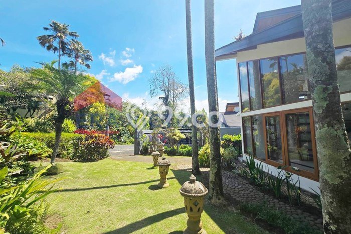 FOR SALE! Vila Kawasan , Area 432m2m², Posisi Premium FOR SALE! Vila Kawasan , Area 432m2m², Posisi Premium
