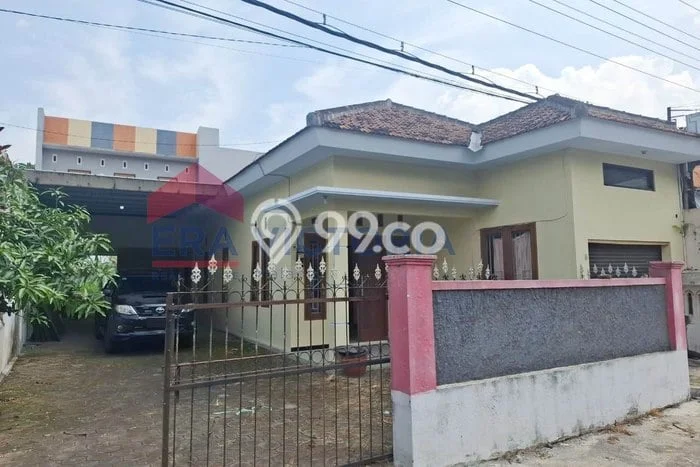 Rumah Bagus Siap Pakai Di Pakis Luas 280m2 Aman Rumah Bagus Siap Pakai Di Pakis Luas 280m2 Aman