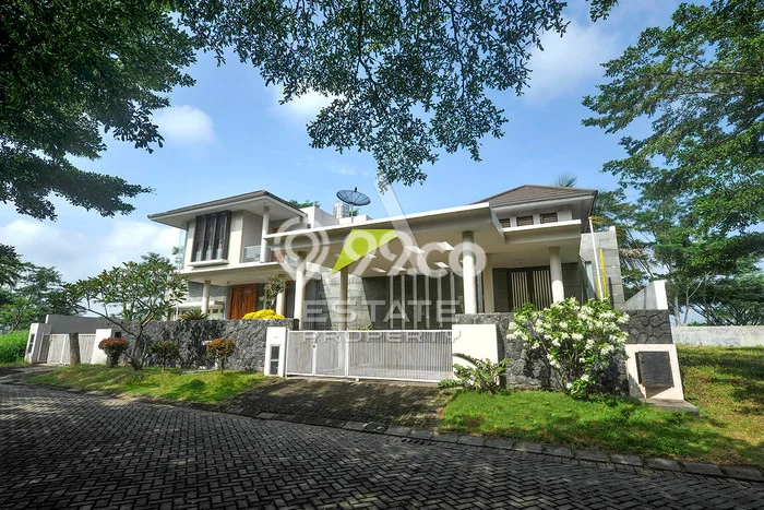 Dijual Rumah Mewah Elegan Dengan View Cantik di Araya, Malang Dijual Rumah Mewah Elegan Dengan View Cantik di Araya, Malang