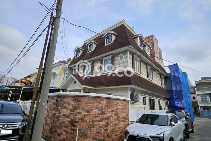 Dijual Rumah Premium dengan Fasilitas Sekitar Komplit di Cengkareng, Jakarta Barat Dijual Rumah Premium dengan Fasilitas Sekitar Komplit di Cengkareng, Jakarta Barat