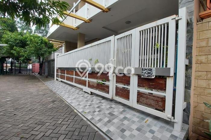 Dijual Rumah Mewah Elegan Dengan View Eksklusif di Pondok Kopi, Jakarta Timur Dijual Rumah Mewah Elegan Dengan View Eksklusif di Pondok Kopi, Jakarta Timur
