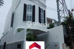 For Sale! Premium House LT 150m2 Desain Elegan di Kemang For Sale! Premium House LT 150m2 Desain Elegan di Kemang