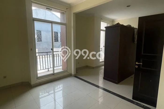 Jual Rumah Mewah Megah Dengan View Cantik di Pantai Indah Kapuk, Jakarta Utara Jual Rumah Mewah Megah Dengan View Cantik di Pantai Indah Kapuk, Jakarta Utara
