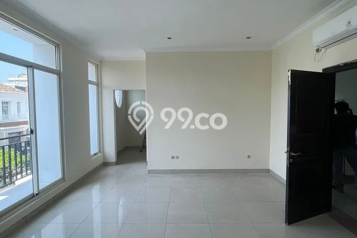 Jual Rumah Mewah Megah Dengan View Cantik di Pantai Indah Kapuk, Jakarta Utara Jual Rumah Mewah Megah Dengan View Cantik di Pantai Indah Kapuk, Jakarta Utara