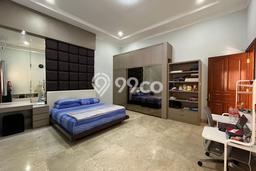 Jual Rumah Mewah Megah Dengan View Eksklusif di Pantai Indah Kapuk, Jakarta Utara Jual Rumah Mewah Megah Dengan View Eksklusif di Pantai Indah Kapuk, Jakarta Utara