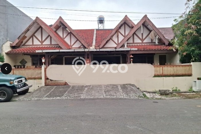Jual Rumah Mewah Megah Dengan View Cantik di Puri Indah, Jakarta Barat Jual Rumah Mewah Megah Dengan View Cantik di Puri Indah, Jakarta Barat