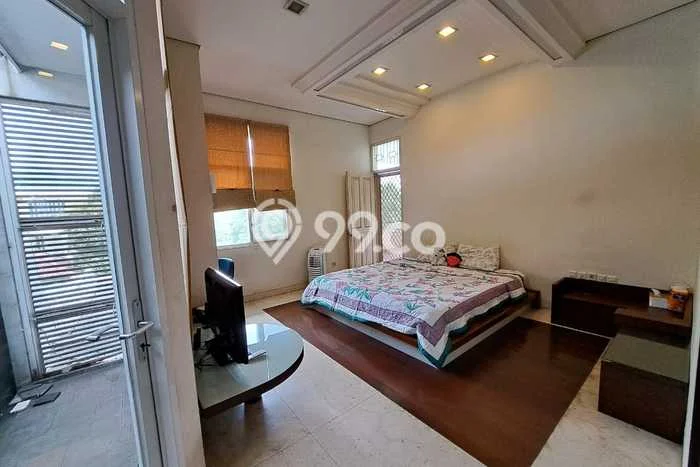 Rumah Disewakan Jakarta Barat LT 446m2 LB 400m2 Kawasan Intercon Rumah Disewakan Jakarta Barat LT 446m2 LB 400m2 Kawasan Intercon