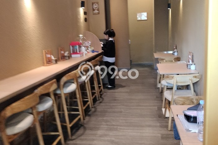Disewakan Ruko di Kawasan Ramai Gading Serpong Luas 180m2 Disewakan Ruko di Kawasan Ramai Gading Serpong Luas 180m2