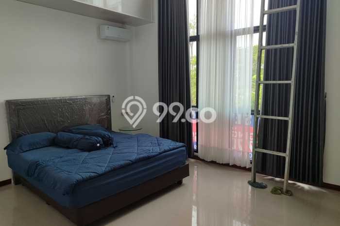Jarang Ada! Rumah Sewa 4 Kamar Nyaman Siap Huni Semanan Jarang Ada! Rumah Sewa 4 Kamar Nyaman Siap Huni Semanan