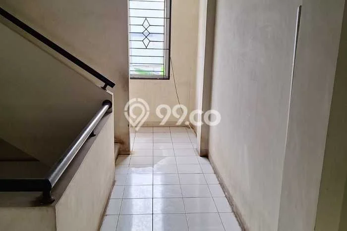 Ruko Dijual di Tangerang LT 85m2 & LB 213m2 Lokasi Terbaik! Ruko Dijual di Tangerang LT 85m2 & LB 213m2 Lokasi Terbaik!