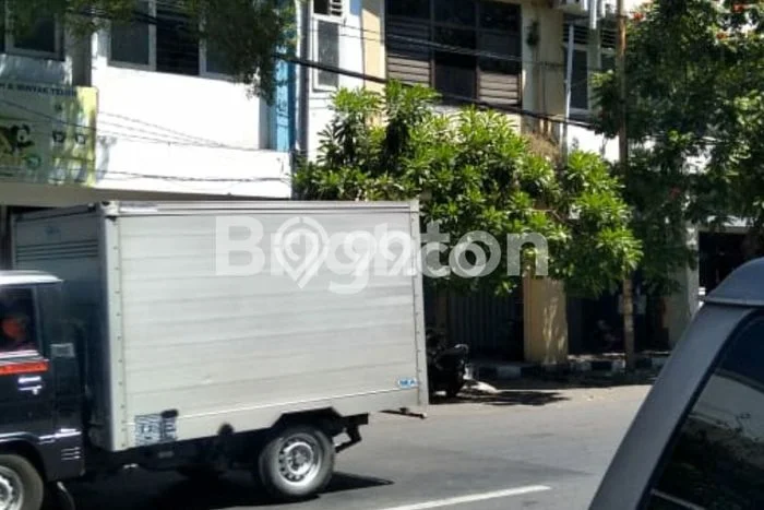 Ruko untuk Disewa di Pusat Surabaya Luas Bangunan 120m2 Ruko untuk Disewa di Pusat Surabaya Luas Bangunan 120m2