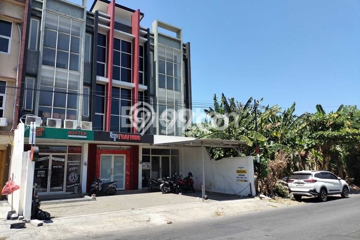 Ruko Dijual di Surabaya LT 100m2 & LB 224m2 Lokasi Terbaik! Ruko Dijual di Surabaya LT 100m2 & LB 224m2 Lokasi Terbaik!