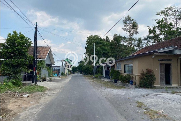 Dijual Tanah di Yogyakarta, Luas 200m2 SHM Dijual Tanah di Yogyakarta, Luas 200m2 SHM