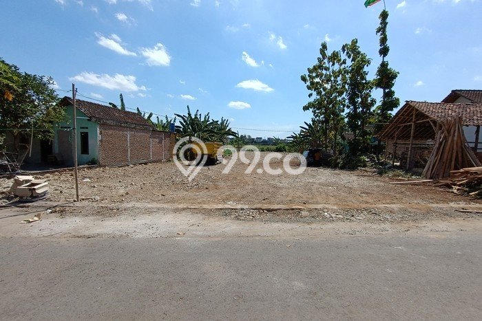 Tanah Lokasi Potensial di Maguwoharjo, Luas 105m², Dekat ke Fasilitas Tanah Lokasi Potensial di Maguwoharjo, Luas 105m², Dekat ke Fasilitas