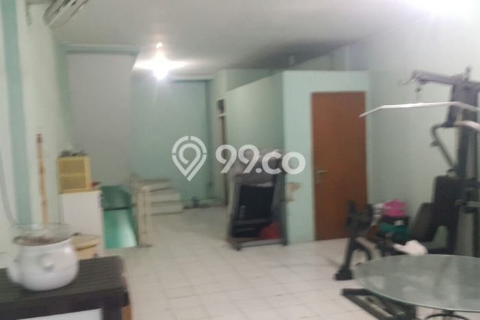 Ruko Dijual di Jakarta Barat LT 72m2 & LB 72m2 Lokasi Terbaik! Ruko Dijual di Jakarta Barat LT 72m2 & LB 72m2 Lokasi Terbaik!