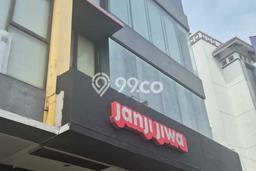 Ruko Disewa di Mampang Prapatan, Jakarta Selatan, LT 80m2 / LB 242m2 Ruko Disewa di Mampang Prapatan, Jakarta Selatan, LT 80m2 / LB 242m2