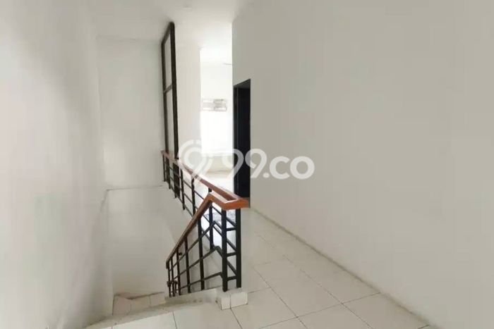 Ruko Dijual di Tangerang LT 80m2 & LB 240m2 Lokasi Terbaik! Ruko Dijual di Tangerang LT 80m2 & LB 240m2 Lokasi Terbaik!