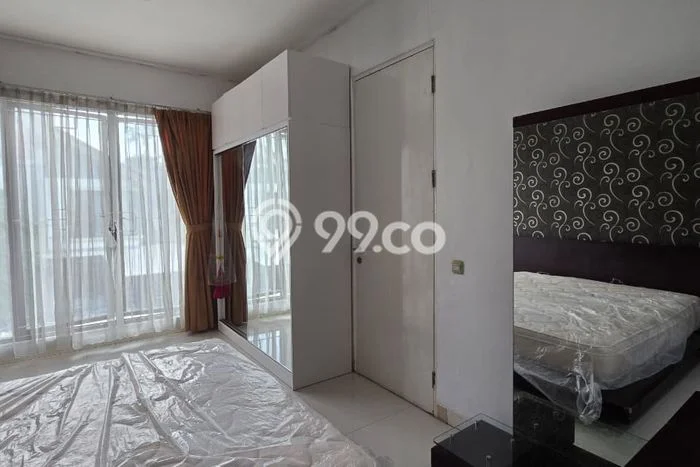 Disewakan Rumah Murah di Gading Serpong Tangerang dengan 3 Kamar Tidur Disewakan Rumah Murah di Gading Serpong Tangerang dengan 3 Kamar Tidur