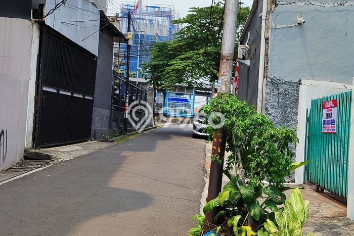 Dijual Tanah 243m2 di Pondok Indah, Jakarta Selatan Dijual Tanah 243m2 di Pondok Indah, Jakarta Selatan