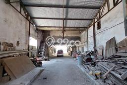 Gudang Dijual di Surabaya LT 265m2 & LB 300m2 Lokasi Terbaik! Gudang Dijual di Surabaya LT 265m2 & LB 300m2 Lokasi Terbaik!